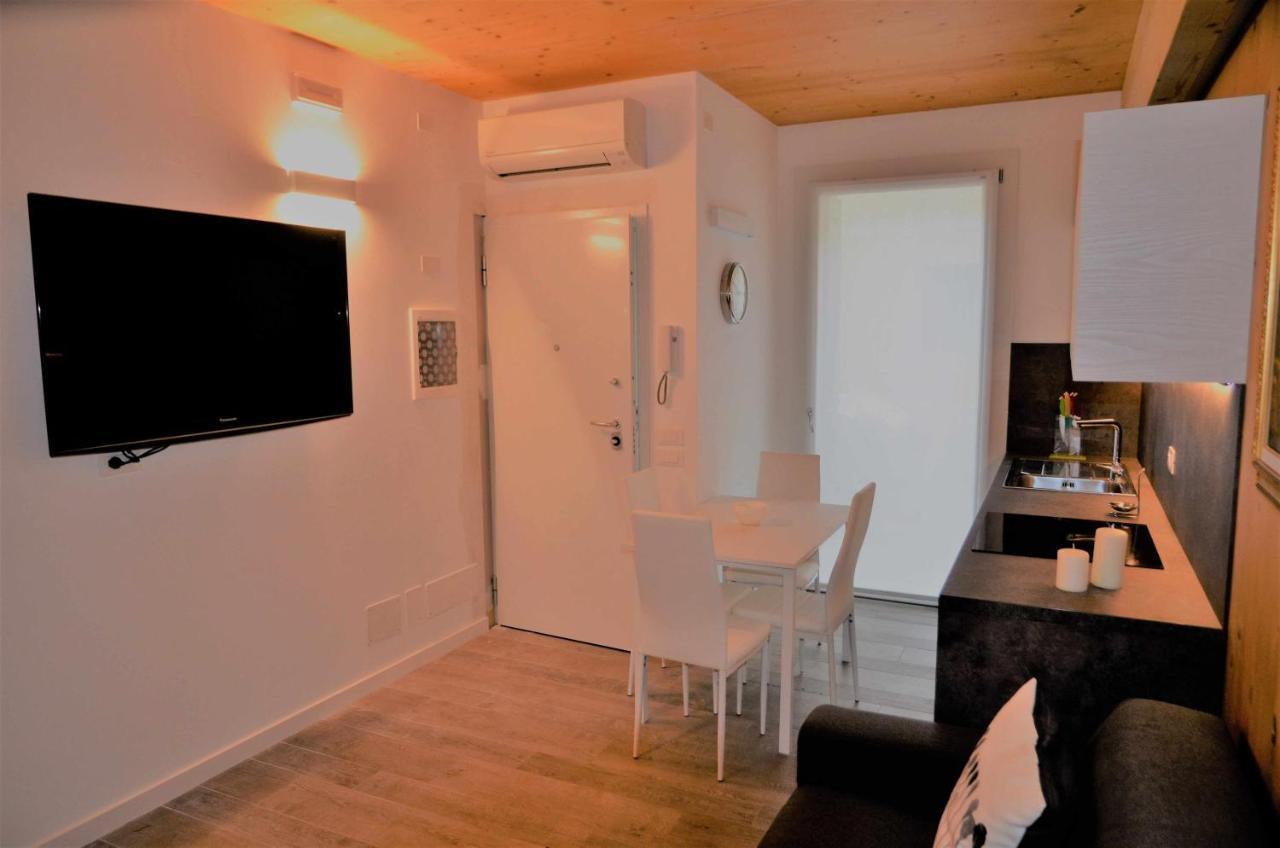 Al Leone Di San Marco Luxury & Relax Apartment โนอาเล ภายนอก รูปภาพ
